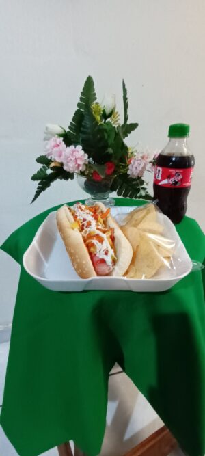 Combo Hot Dog Clásico